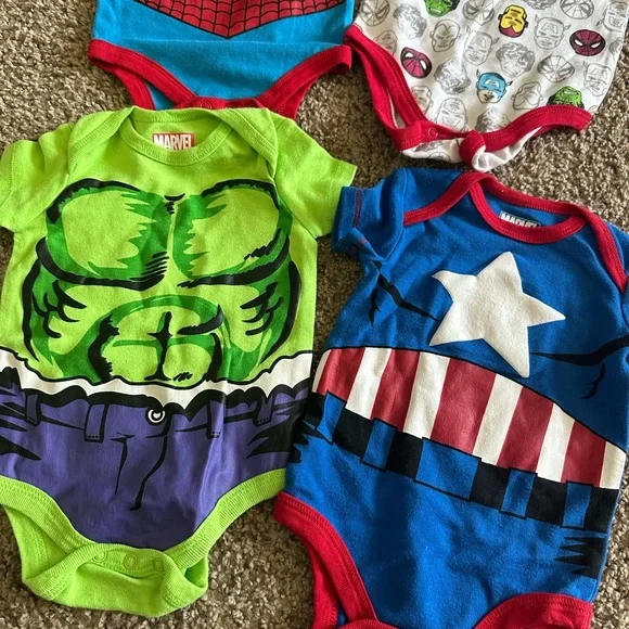 Marvel 3/6M onesies - Picture 3 of 4